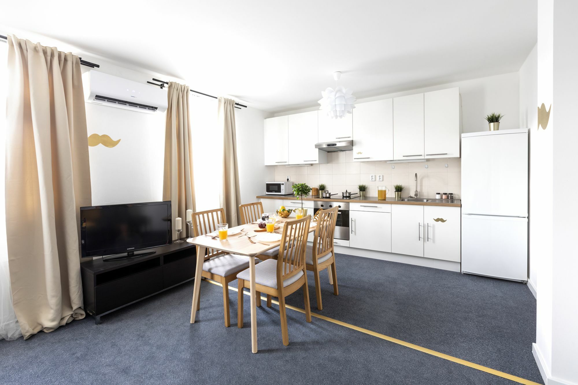 Little Tom Apartments Prague Ngoại thất bức ảnh